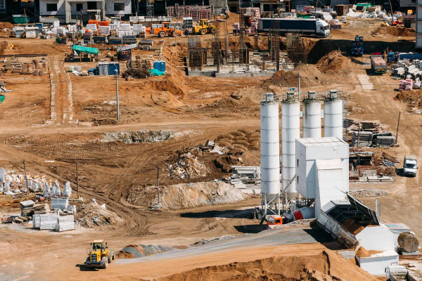 Informes Geotécnicos · Ingenieros Geotécnicos y Geofísicos Rambla de Ferran - Estació